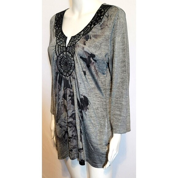 Covington Vee Neck Bouse - Size L - Picture 3 of 10